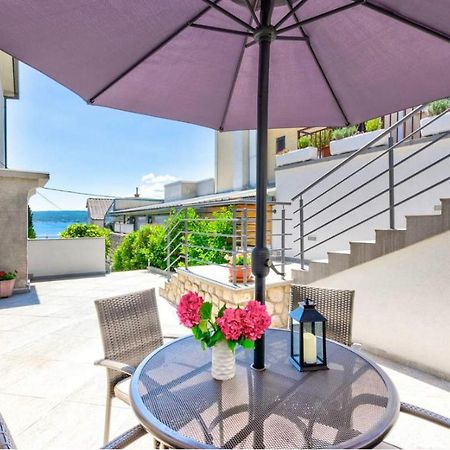 Apartments Tatjana Цриквеница Экстерьер фото