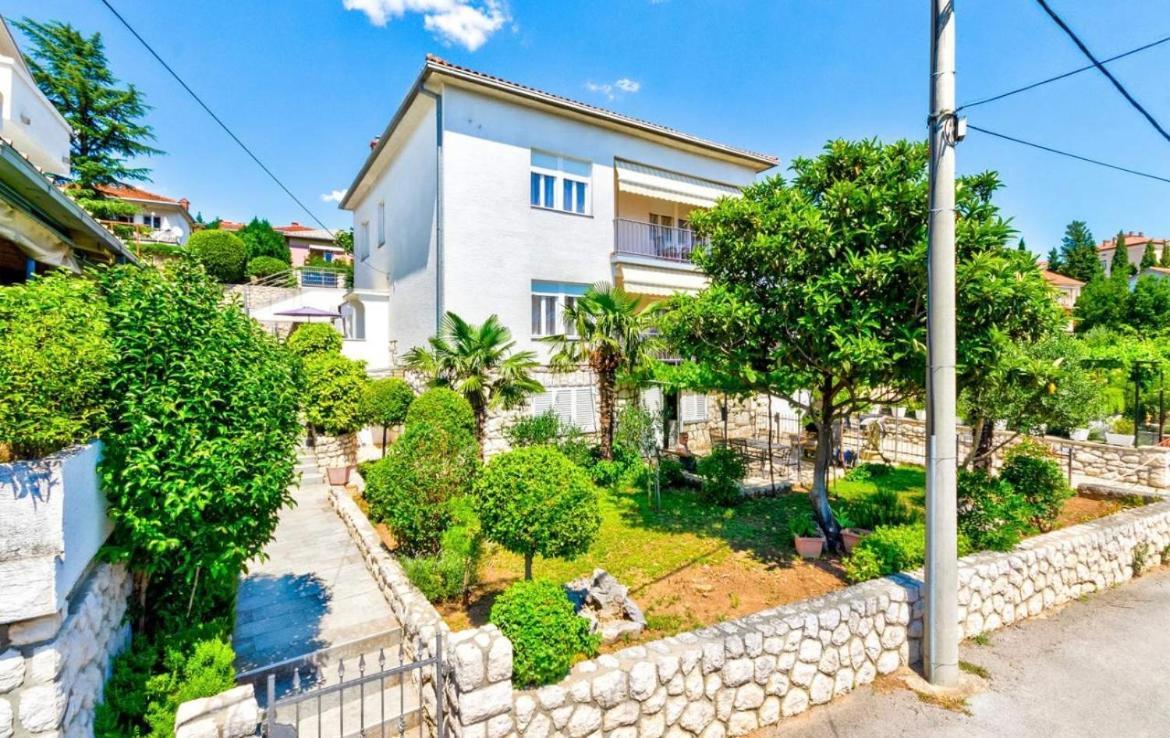Apartments Tatjana Цриквеница Экстерьер фото
