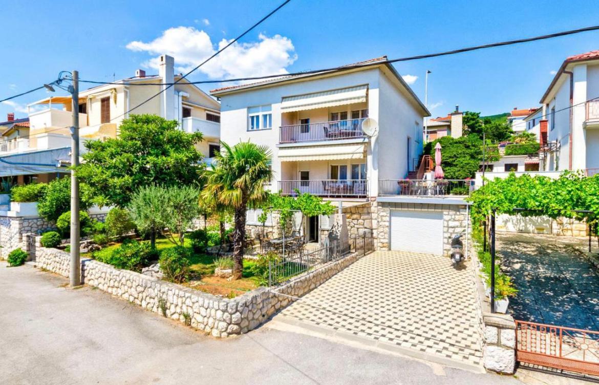 Apartments Tatjana Цриквеница Экстерьер фото