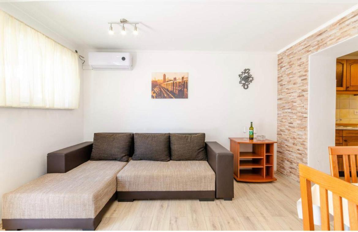 Apartments Tatjana Цриквеница Экстерьер фото