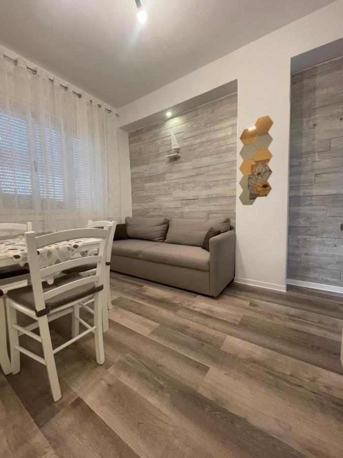 Apartments Tatjana Цриквеница Экстерьер фото