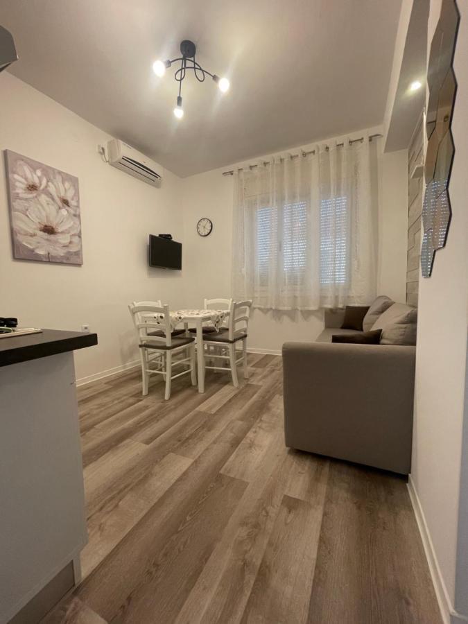 Apartments Tatjana Цриквеница Экстерьер фото